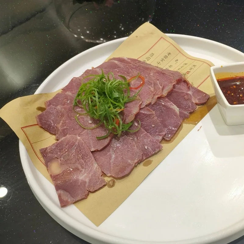 春花邱食酱牛肉牛腱子300g三袋装（细节图 1）