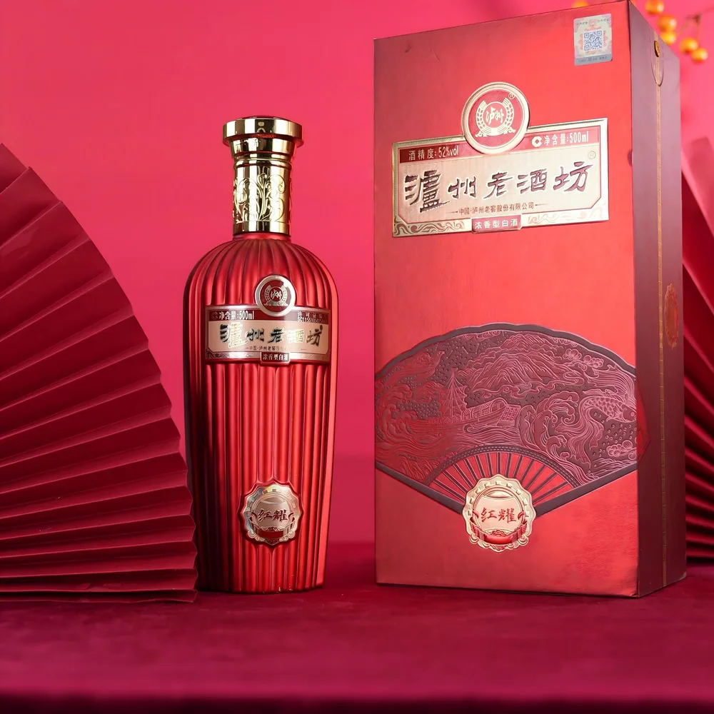 泸州老窖紫砂大曲浓香型白酒瓶身（细节图 2）
