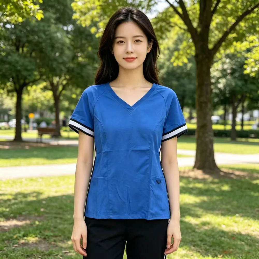 清岚家V领速干T恤女大口袋休闲上衣（细节图 1）