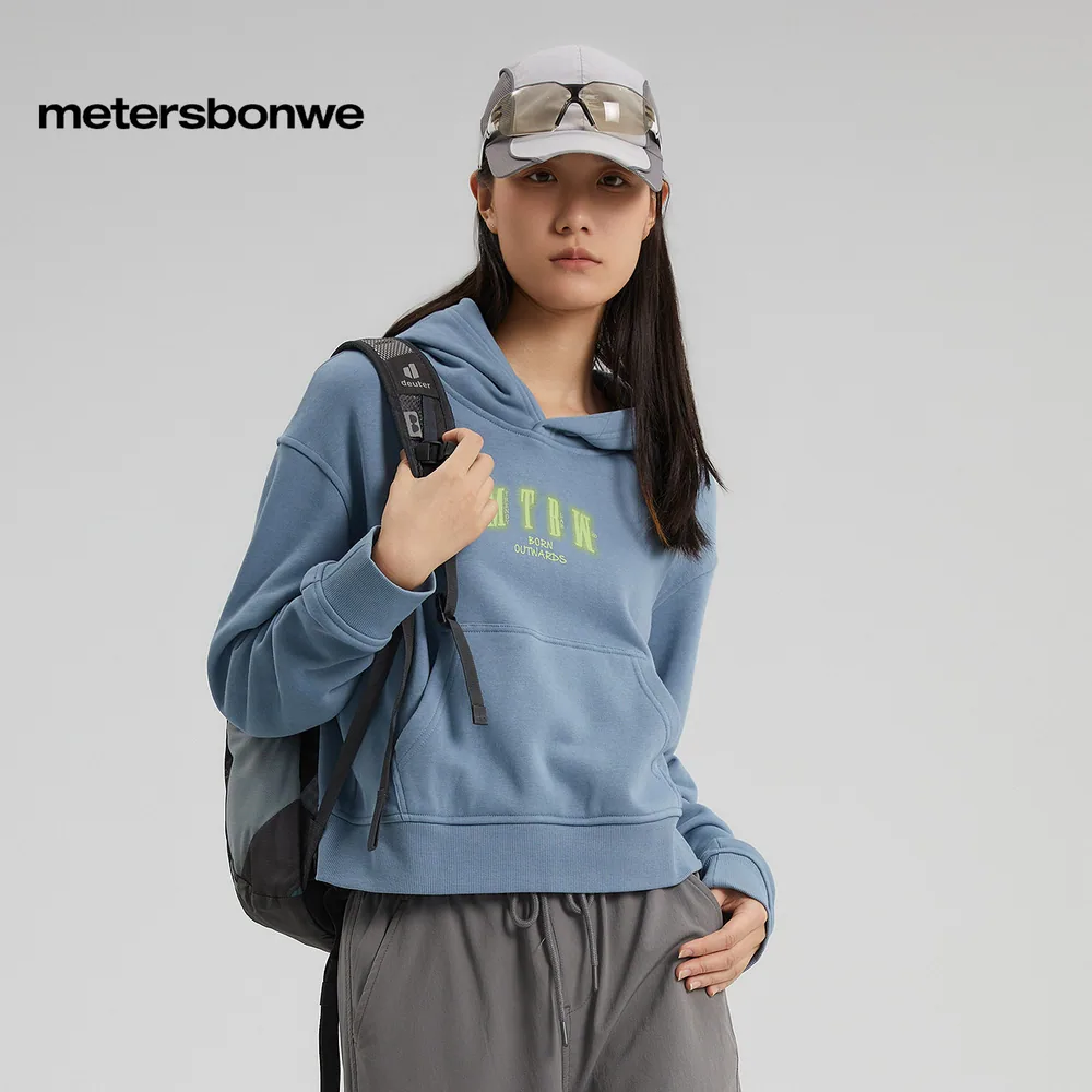 美特斯邦威女士舒适卫衣